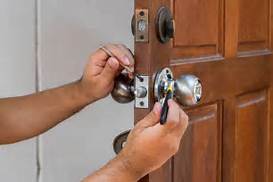 Unlock Door? Call Us: (952) 955-9215
